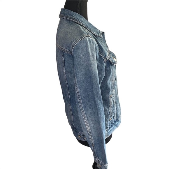 Madewell Women's Classic Jean Jacket Medium Blue Denim Button-Up Casual - Picture 4 of 9